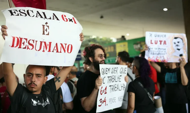 Fim da escala 6×1 avança no Congresso com proposta de redução da jornada