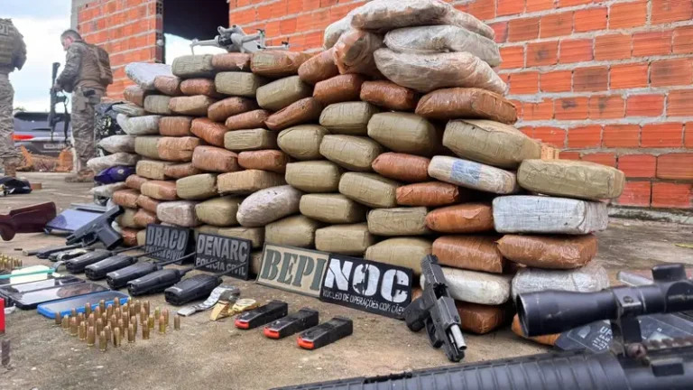 Operação policial apreende 100 kg de drogas em Teresina e Caxias; criminosos trocaram tiros com a polícia