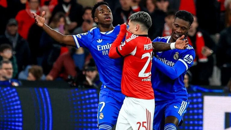 Uefa suspende jogador do Benfica por racismo contra Vini Jr