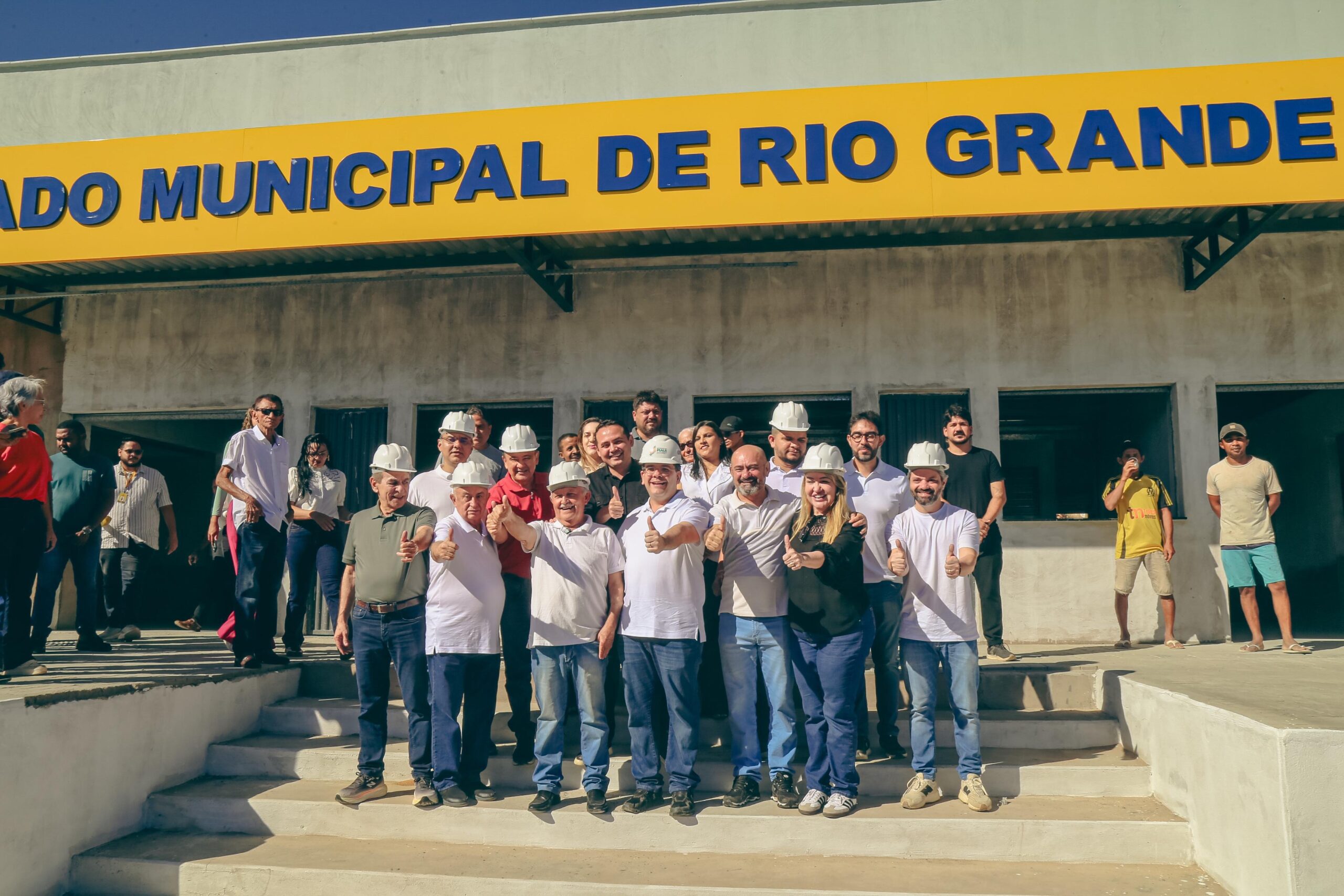 Simone Pereira acompanha agendas do governador Rafael Fonteles em Rio Grande do Piauí e Pavussu