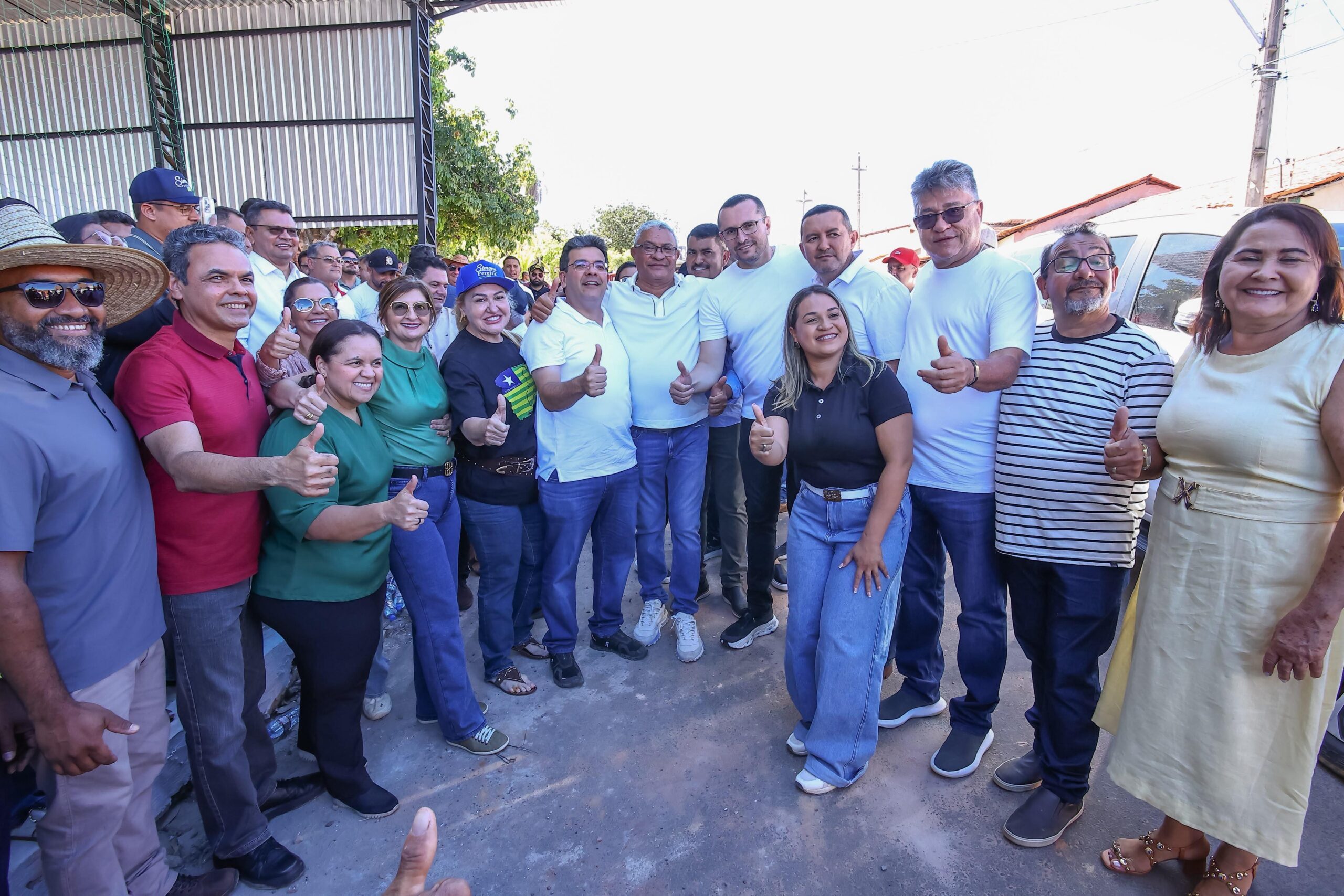 Simone Pereira participa de inaugurações e acompanha agenda de Rafael Fonteles no Sul do Piauí