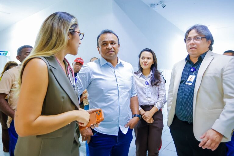 Capitão Fábio Abreu visita Hospital Regional de Campo Maior e reforça compromisso com a saúde pública