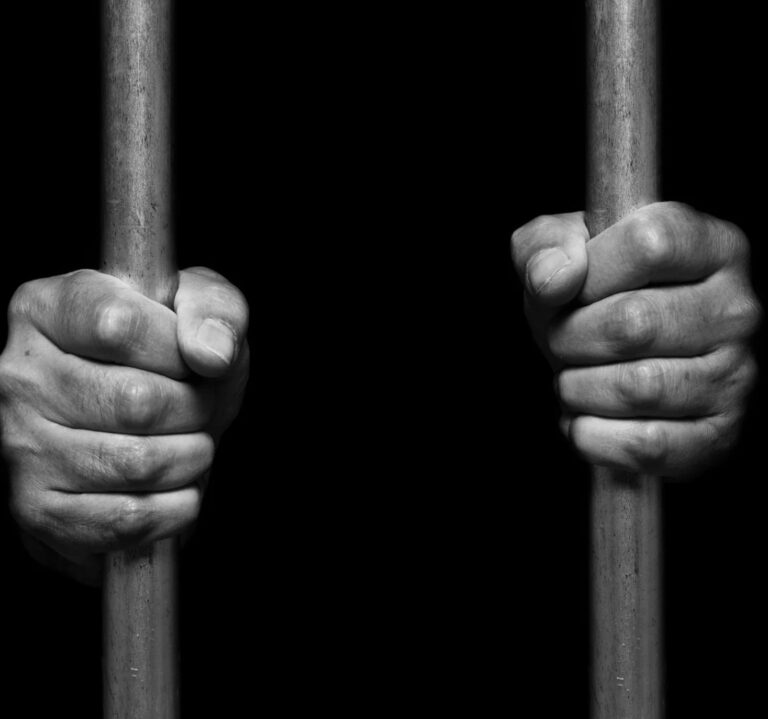 CCJ aprova PEC que reduz maioridade penal de 18 para 16 anos