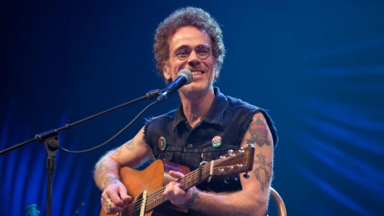 Nando Reis é confirmado para show gratuito no encerramento do Salipi 2026