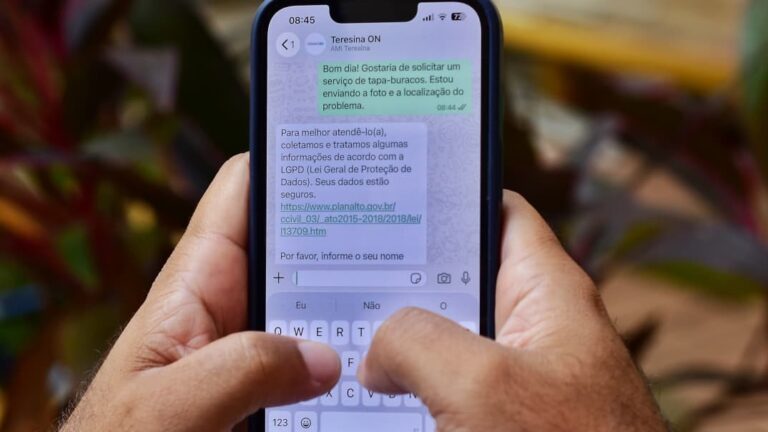 População de Teresina pode solicitar serviços de tapa-buracos e iluminação pública pelo WhatsApp