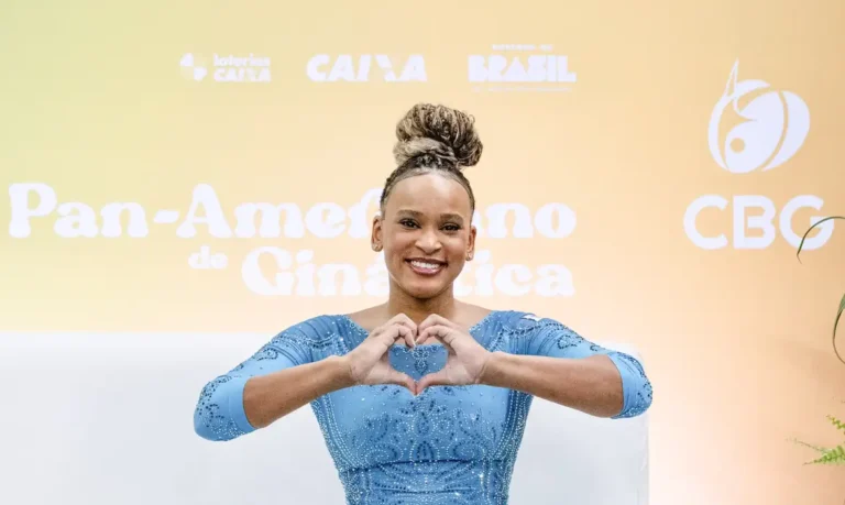 Rebeca Andrade conquista medalha de ouro no Pan de ginástica artística