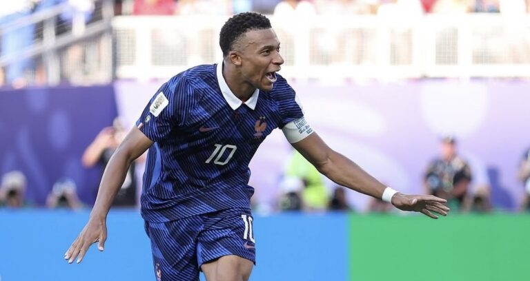 De pênalti, França vence Paraguai e se classifica na Copa