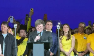 Governo Lula reage após Milei chamar presidente de “presidiário” e convoca embaixador