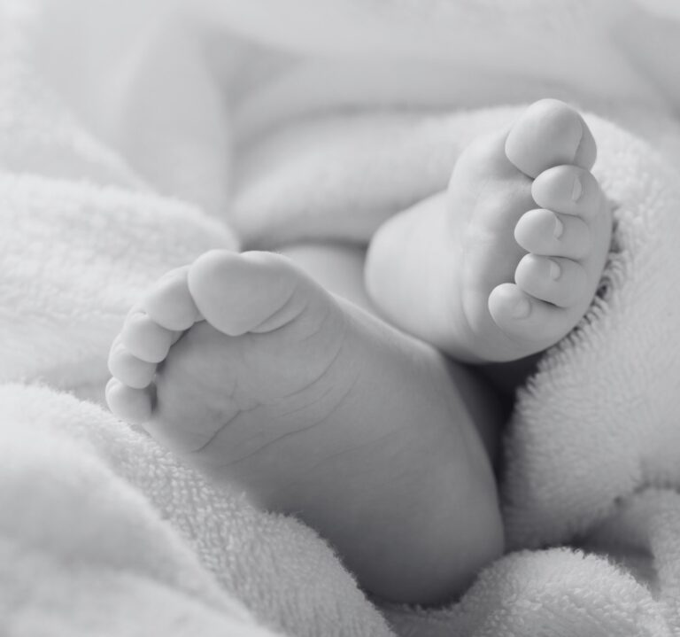 Criança de 1 ano morre afogada em balde de água dentro de casa em Timon