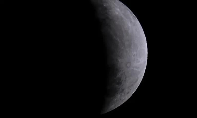Eclipse parcial da Lua poderá ser visto a olho nu em todo o Brasil nesta quinta