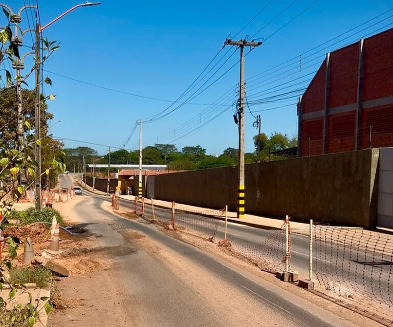 Trecho da Avenida Gil Martins segue interditado nesta sexta-feira (7); saiba como fica o trânsito