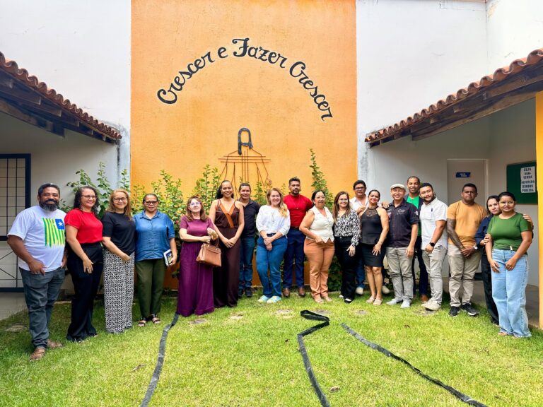 Simone Pereira visita Funaci e acompanha ações nas áreas de educação, saúde e assistência social