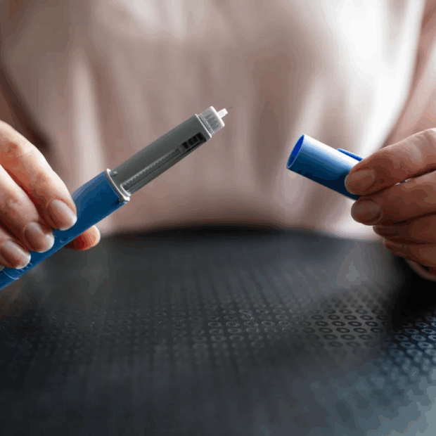 Anvisa aprova genéricos de canetas emagrecedoras para tratamento da obesidade