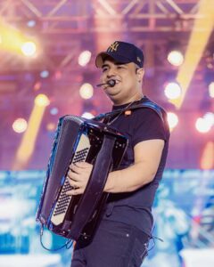 Justiça suspende show de Tarcísio do Acordeon com cachê de R$ 500 mil em Barras